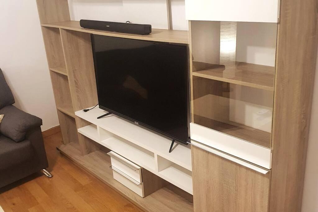 4F, Aire Acondic, 80M2, 2 Dormitorios, 4 Huespedes, Wifi Gratis Ла-Линеа-де-ла-Консепсьон Экстерьер фото