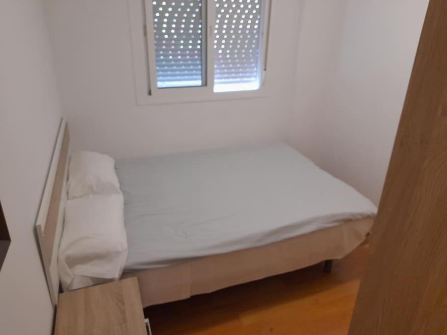 4F, Aire Acondic, 80M2, 2 Dormitorios, 4 Huespedes, Wifi Gratis Ла-Линеа-де-ла-Консепсьон Экстерьер фото