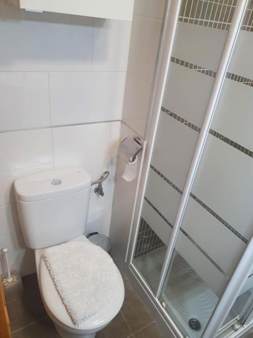 4F, Aire Acondic, 80M2, 2 Dormitorios, 4 Huespedes, Wifi Gratis Ла-Линеа-де-ла-Консепсьон Экстерьер фото